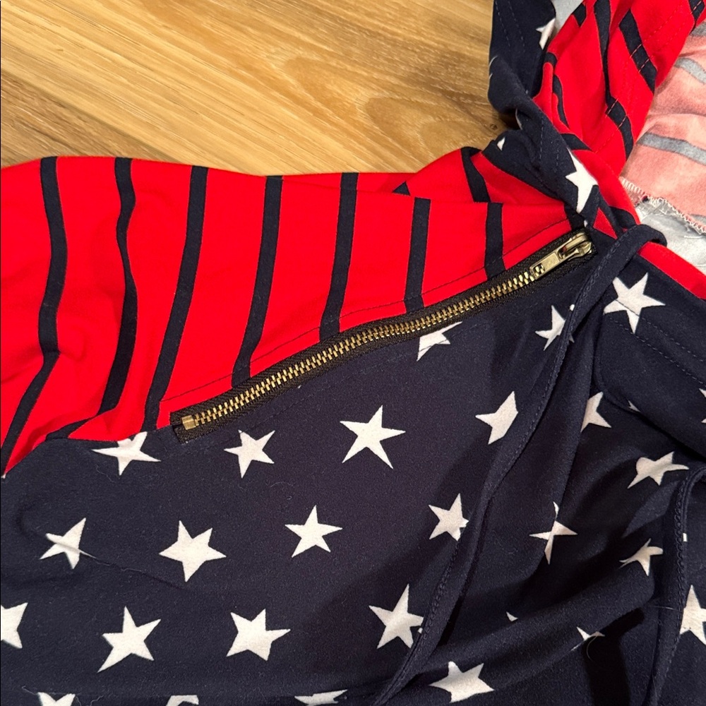 Simply Southern Red and Navy Star Hoodie - Picture 4 of 10